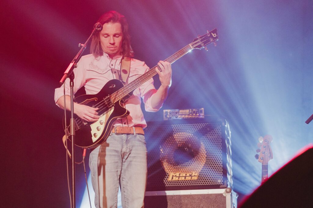 Zoglauer Daniel am Bass -